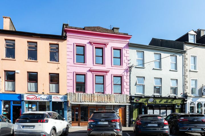 New Street, Bantry, Co. Cork, P75NF84