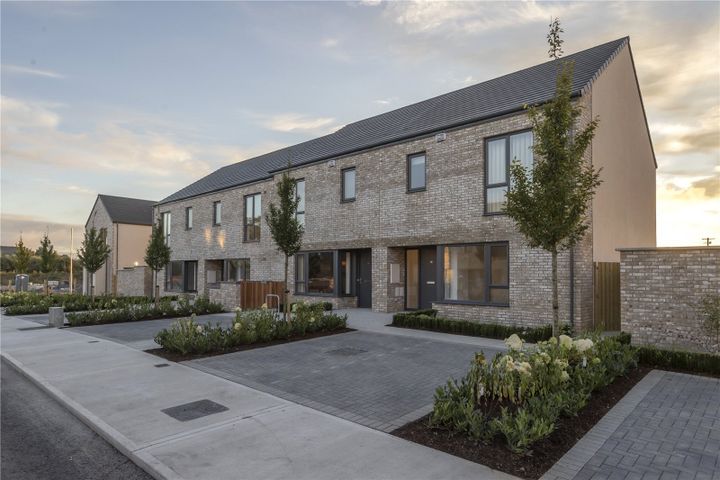Luttrellstown Gate, Luttrellstown Gate, Dublin 15