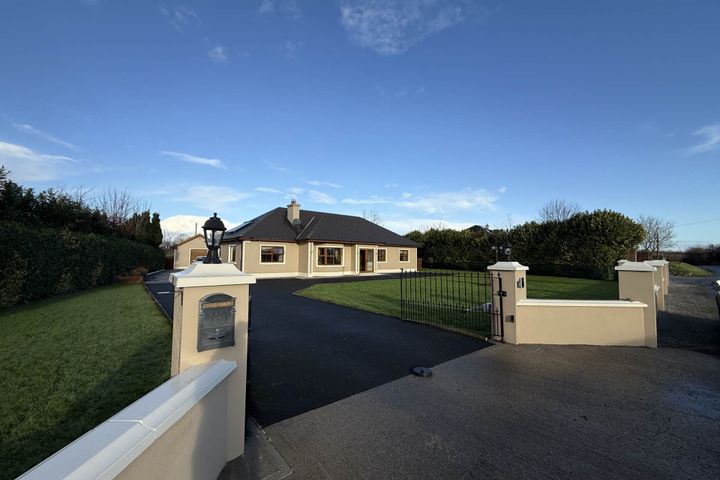 Lissaniska East, Knockaderry, Newcaslte West, Co. Limerick, V42YY53