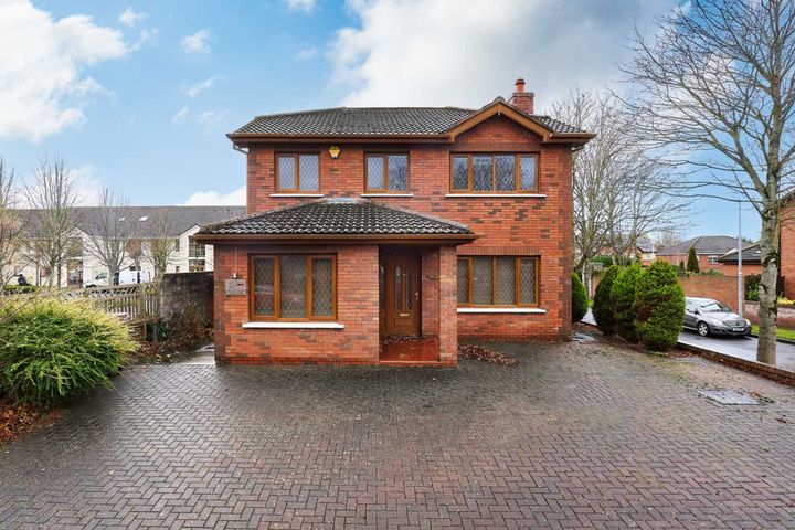 Anosy, 2 Ashleigh Green, Castleknock Dublin 15, Dublin 15, Dublin