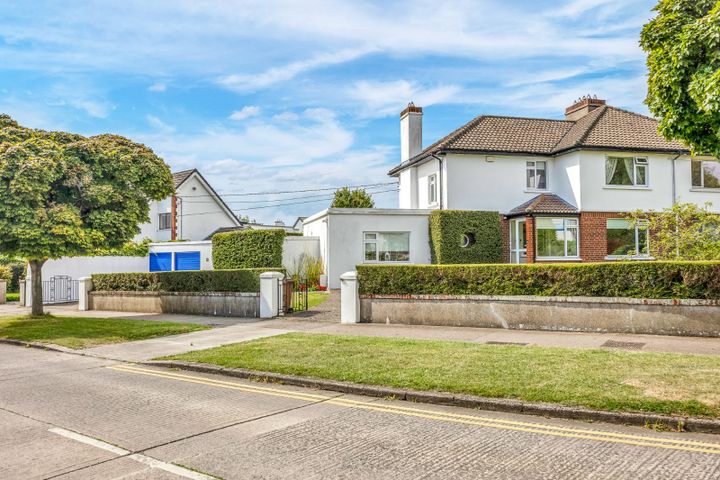 2 Saint Assam's Road East, Dublin 5, Raheny, Dublin 5, D05V327