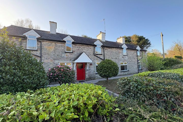 Yew Tree Cottage, Coolroe Lower, Glenbeigh, Co. Kerry, V93F9F4