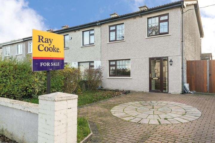 10 Lindisfarne Vale, Clondalkin, Dublin 22
