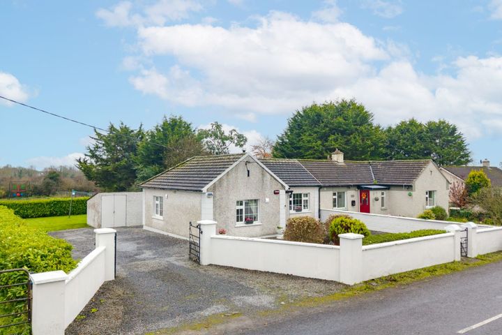 Hymenstown, New Inn, Cashel, Co. Tipperary, E25Y102