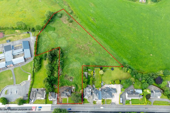 House & Dev. Lands @ Station Road, Cootehill, Co. Cavan, Cootehill, Co. Cavan, H16HW31