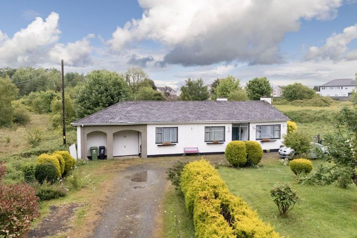 Rahanine, Rochfortbridge, Rochfortbridge, Co. Westmeath, N91W3P0