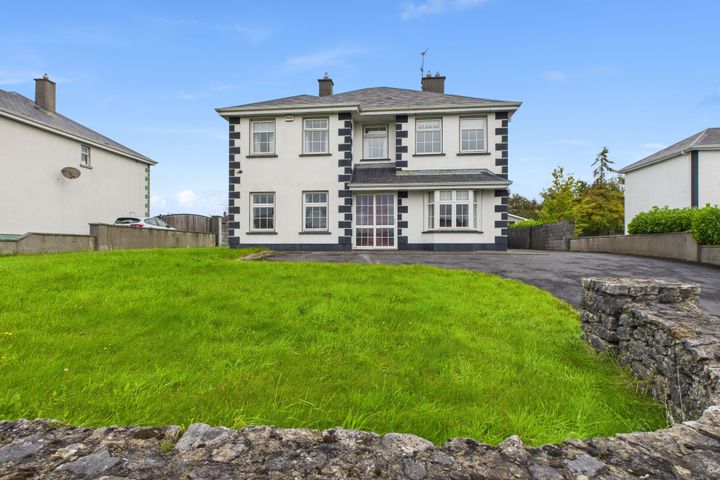 Athenry Road, Loughrea, Co. Galway, H62RK27
