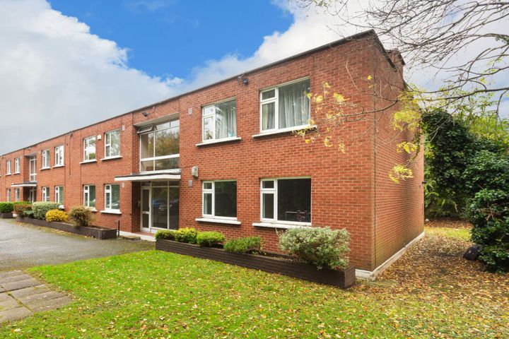 Apartment 15, Sunnybank Court, Dundrum Road, Dundrum, Dublin 14, D14AD93