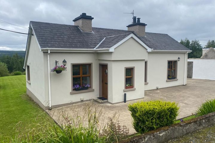 Meenashammer, Ballybofey, Ballybofey, Co. Donegal, F93WK46