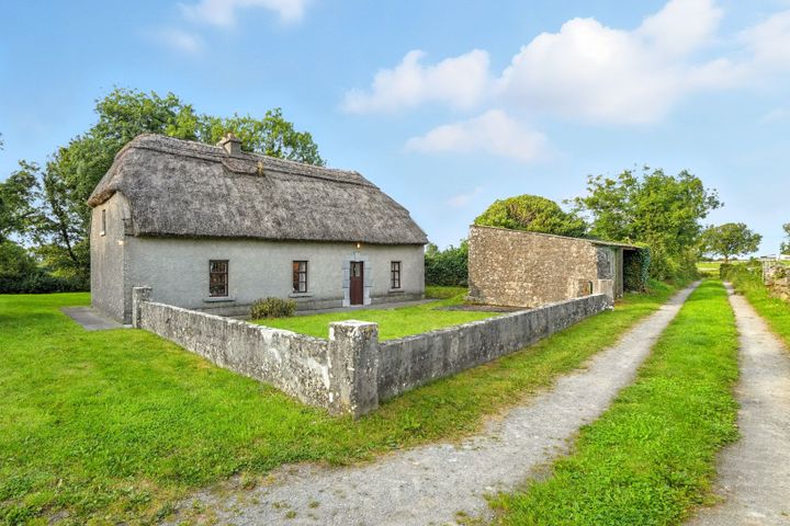 Carrownamorrissy House, Kiltullagh, Oldcastle, Athenry, Co. Galway, H65XH79