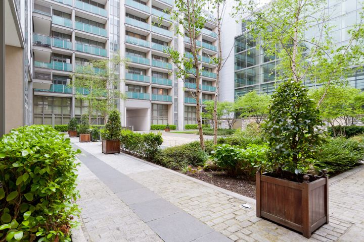 96 Kirkpatrick House, Spencer Dock, IFSC, Dublin 1