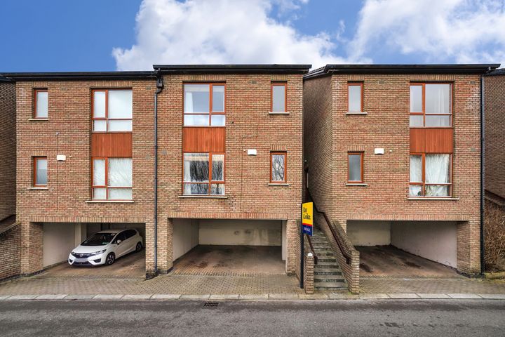 111 Hunters Green, Ballycullen, Dublin 24