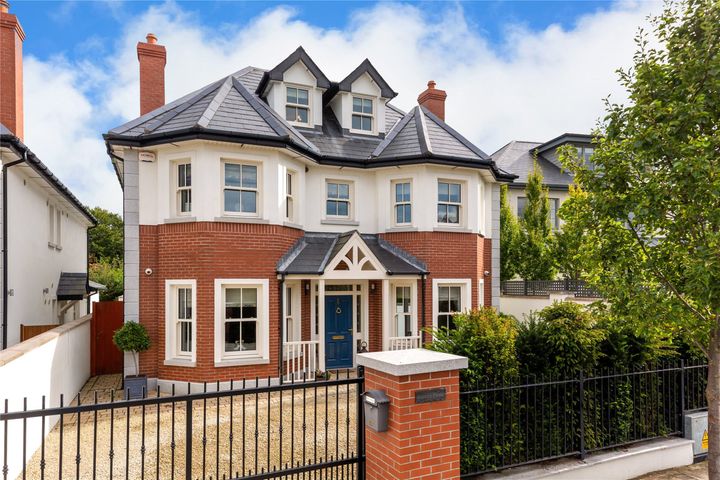 Torca, 40a Elton Park, Sandycove, Dublin