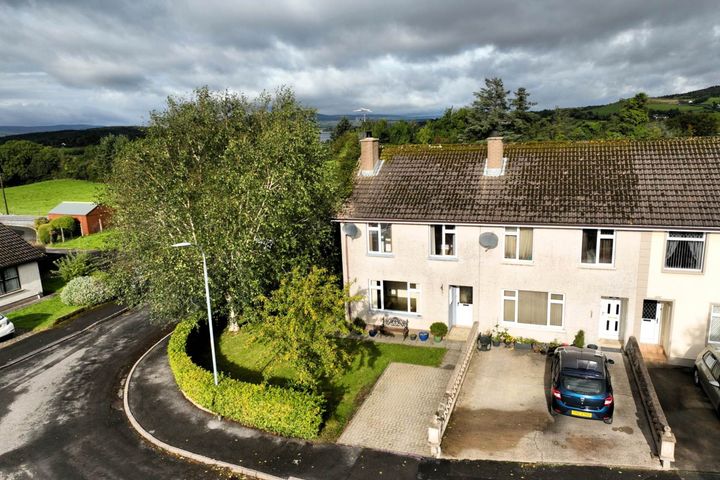 9 Holywell Park, Belcoo, Enniskillen, Co. Fermanagh