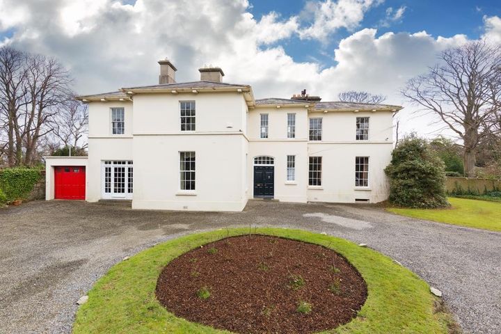 Easton Lodge, Monkstown Rd, Blackrock, Dublin