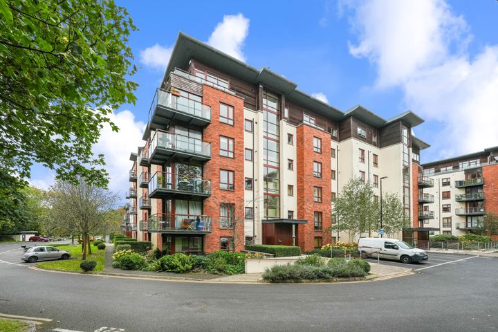 69 Temple Gardens, Santry, Dublin 9