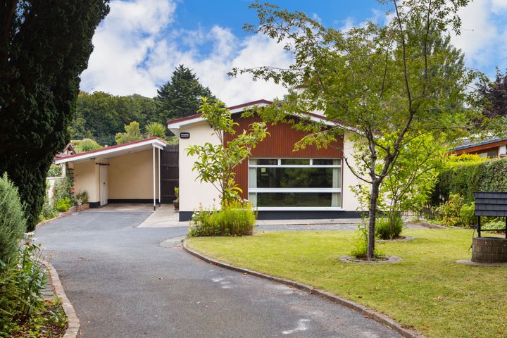 39 Castle Park, Monkstown, Blackrock, Co. Dublin, A94X752