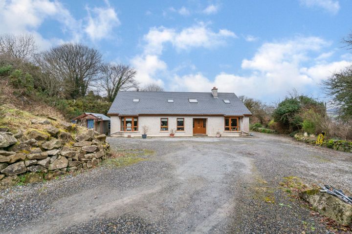 'Riverview' On c. 0.75 Acre, Threecastles, Manor Kilbride, Blessington, Co. Wicklow, W91T3H2