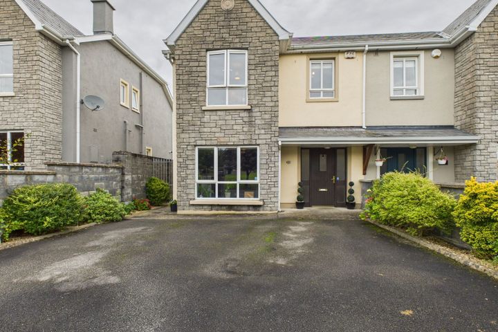 30 An Tsean Dún, Roslevan, Ennis, Co. Clare, V95NX3T