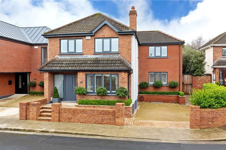 38 Belmont Lawn, Galloping Green, Stillorgan, Dublin