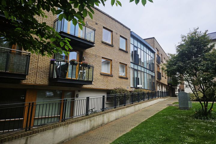 78 Redwood, Ridge Hall, Shanganagh Road, Ballybrack, Co Dublin, A96H720