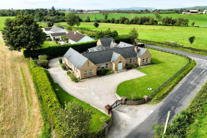 1 Trasna Road, Maguiresbridge, Enniskillen, Co. Fermanagh