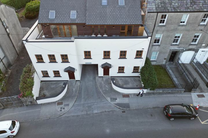 Apt 5, Maywood Court, 90/92 Sathill Road Lower, Galway City Centre, H91NRP1