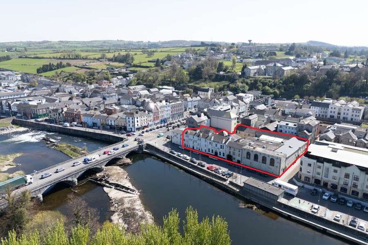The Former Grand Hotel & The Quays Bar and Nightclub, Fermoy, Co. Cork
