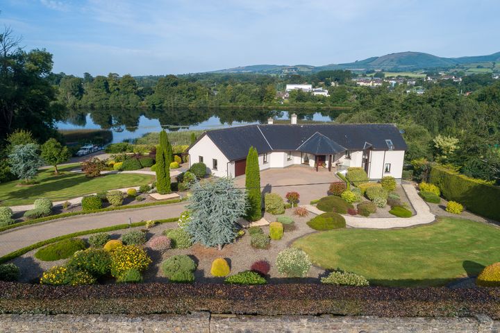 Roulagh, Ballina, Killaloe, Tipperary