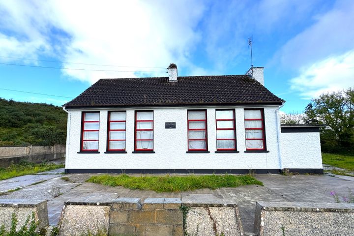 Old School House, Cloonfallagh, Kiltimagh, Co. Mayo, F12N902