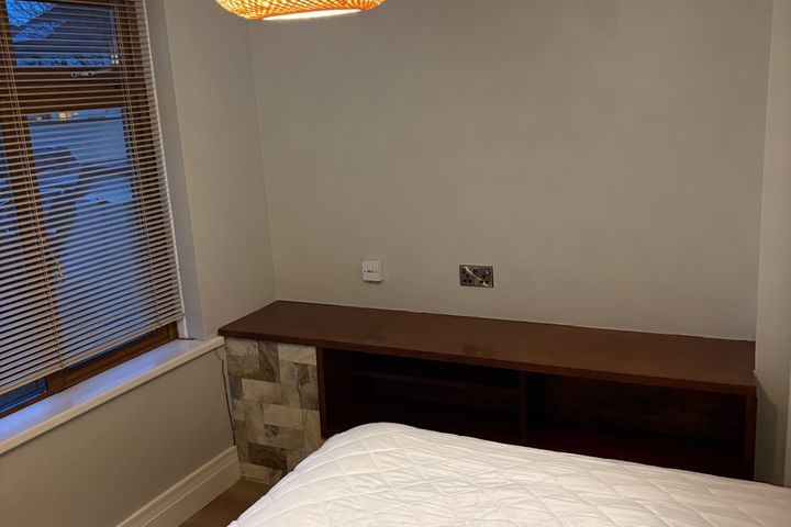 98 Woodford, Stillorgan, Blackrock, Leopardstown, Dublin 18