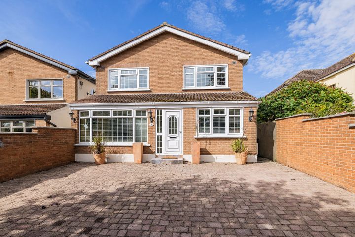 2 Woodlands Court, Portmarnock, Dublin, Dublin 13, Dublin