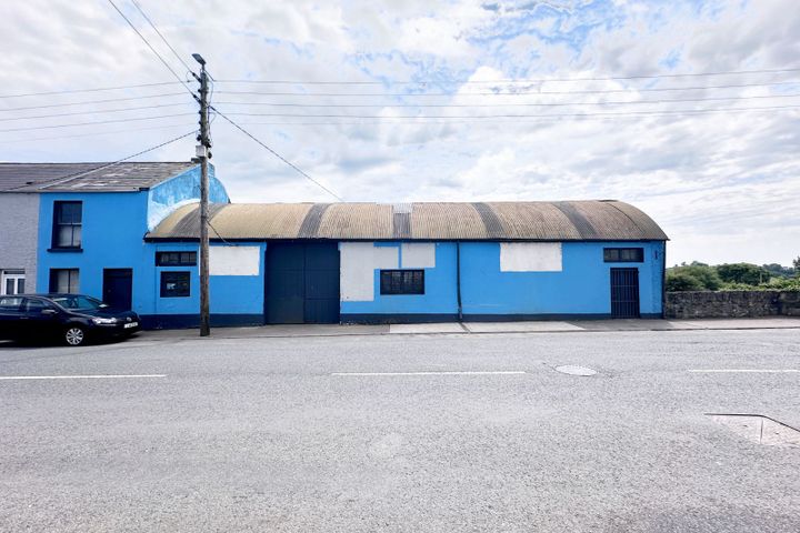 Ballybay Solid Fuels & Discount Store, Hall Street, Ballybay, Co. Monaghan, A75XK19