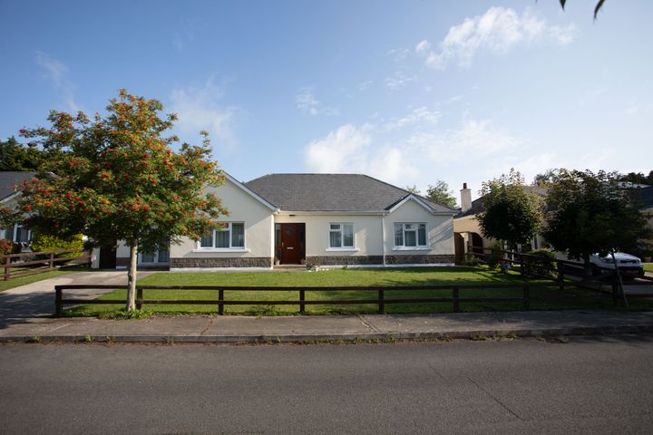 2 Glenview, Carnew, Co Wicklow, Wicklow
