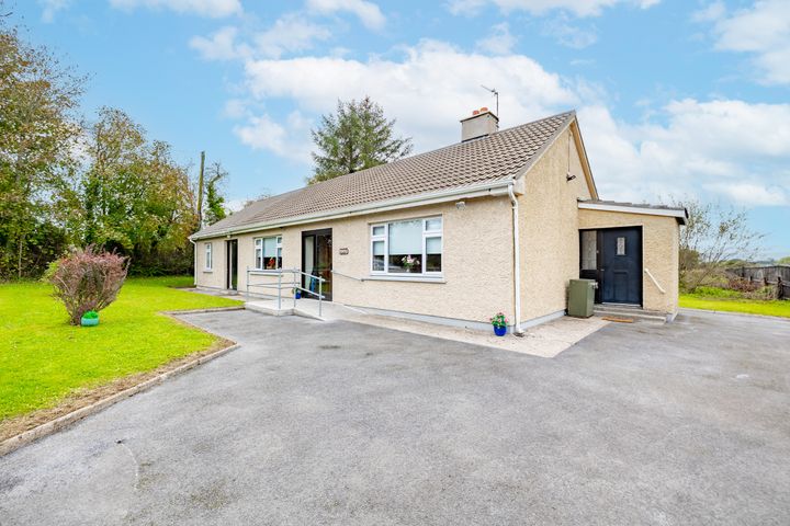 Cascia, Goatinstown, Tipperary Town, Co. Tipperary, E34EV56