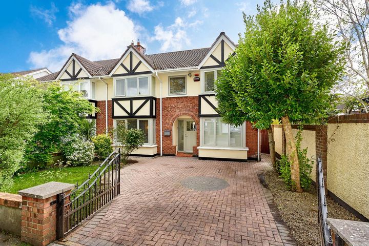 2 Luttrellstown Lawn, Luttrellstown Wood, Carpenterstown Diswellstown, Dublin 15, Dublin