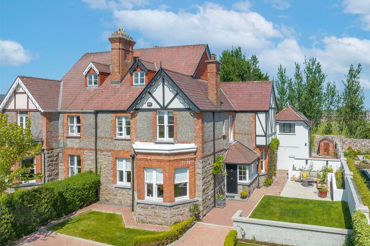 St Annes, 16 Maunsells Rd, Taylors Hill Rd, Galway