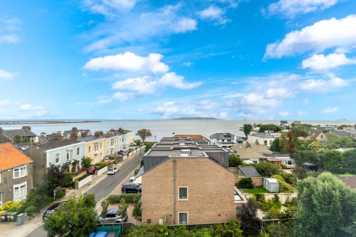 Apartment 13, Gowran Hall, Ballygihen Avenue, Sandycove, Co. Dublin, A96RK57