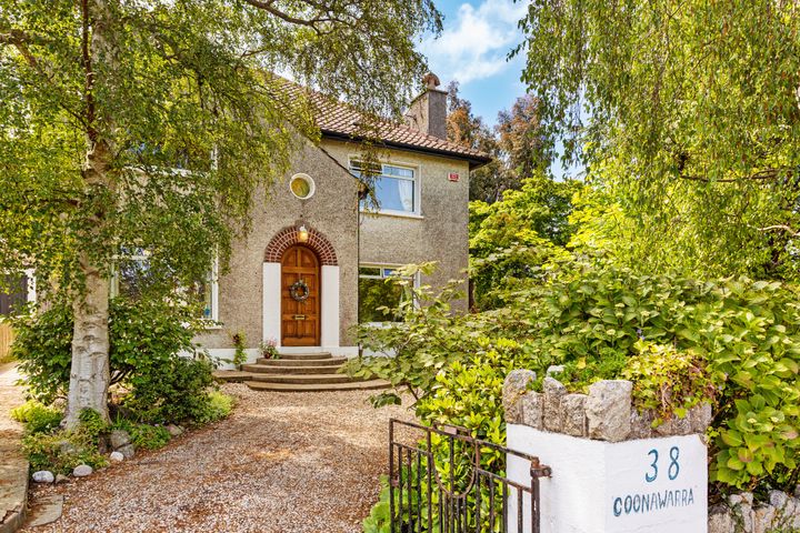 Coonawarra, 38 Killiney Rd, Killiney, Dublin