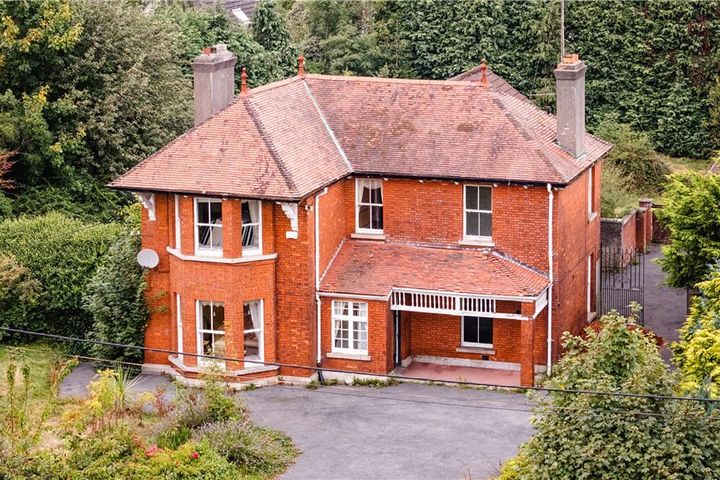 Cintra, Leopardstown Rd, Foxrock Dublin 18, Dublin 18, Dublin