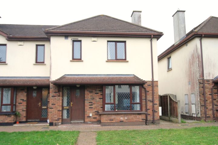 24 Clayton Hall, Staplestown Road, Carlow, R93NY57
