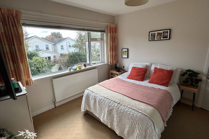 Leopardstown Grove, Stillorgan, Blackrock, Co. , Foxrock, Dublin 18