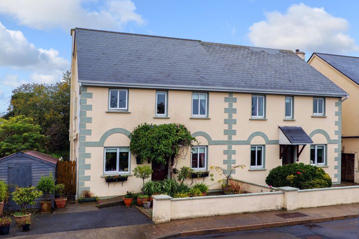 1 Weighbridge Park, Oughterard, Co. Galway, H91TD3C