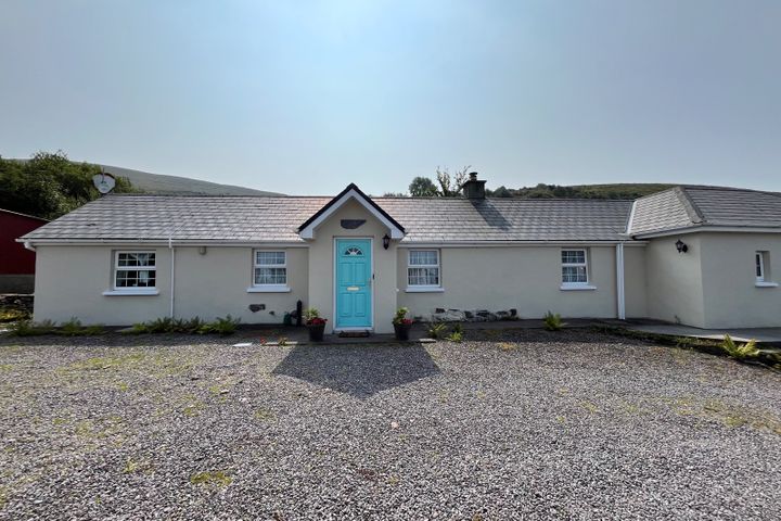 Curraheen, Glenbeigh, Killorglin, Co. Kerry, V93Y920