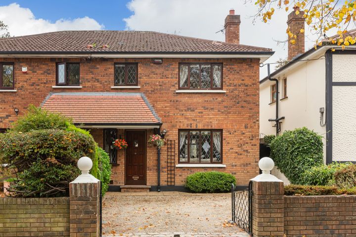 15 Tudor Lawns, Foxrock, Dublin 18, Foxrock, Dublin 18, D18A6Y5