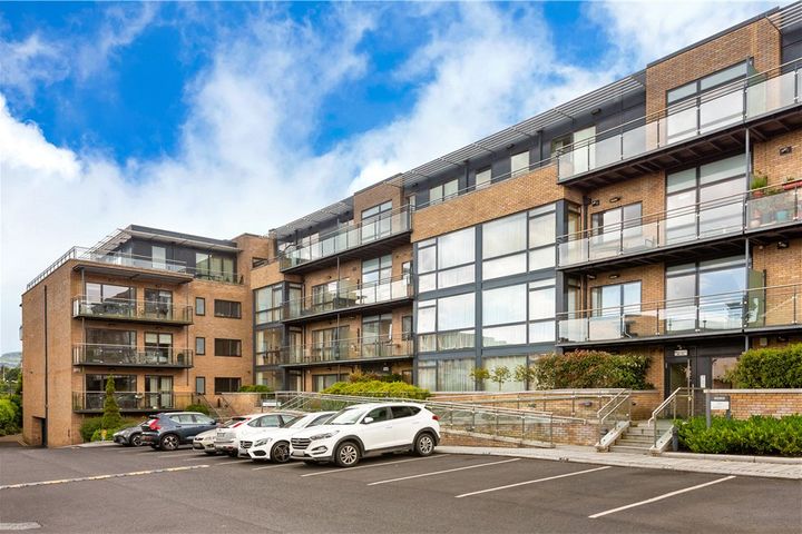 29 Hazelbrook, Upper Kilmacud Road, Dundrum, Dublin 14, D14N971