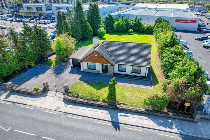 Chezmai, Athlone Road, Longford, N39D1W2