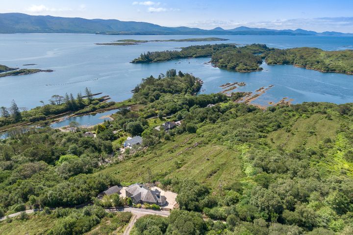 Oysterbed Road, Sneem, Co. Kerry, V93PR94