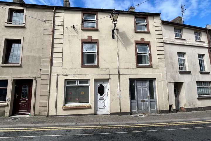 4 Lower Bridge Street, Callan, Co. Kilkenny, R95W5A0