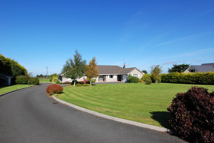 Algonquin, 9 Redgap, Rathcoole, Dublin